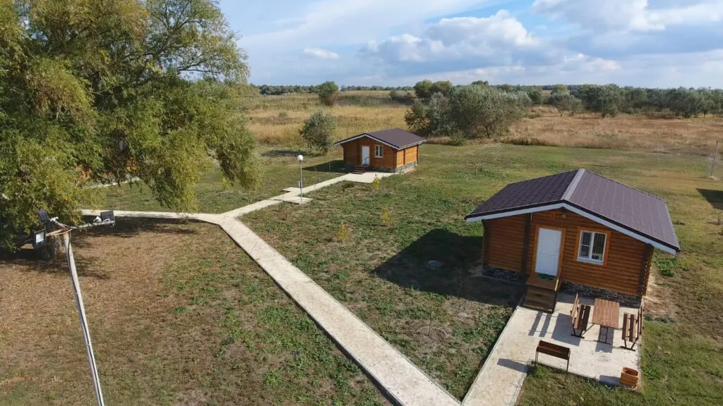 czy można postawić domek letniskowy na działce rolnej